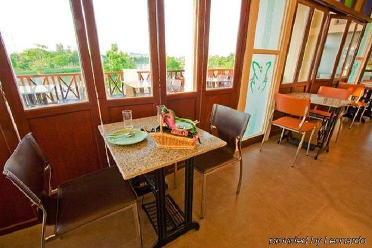 Suphan Lake Hometel Bangkok Restaurante foto