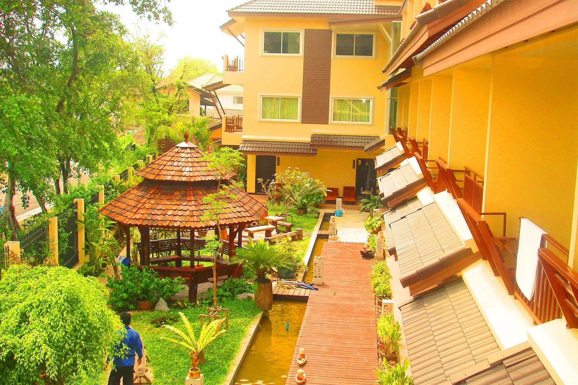 Suphan Lake Hometel Bangkok Exterior foto