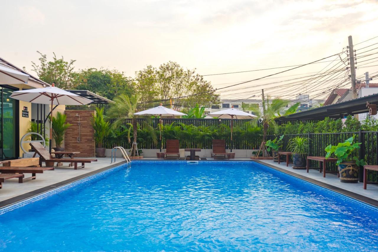 Suphan Lake Hometel Bangkok Exterior foto