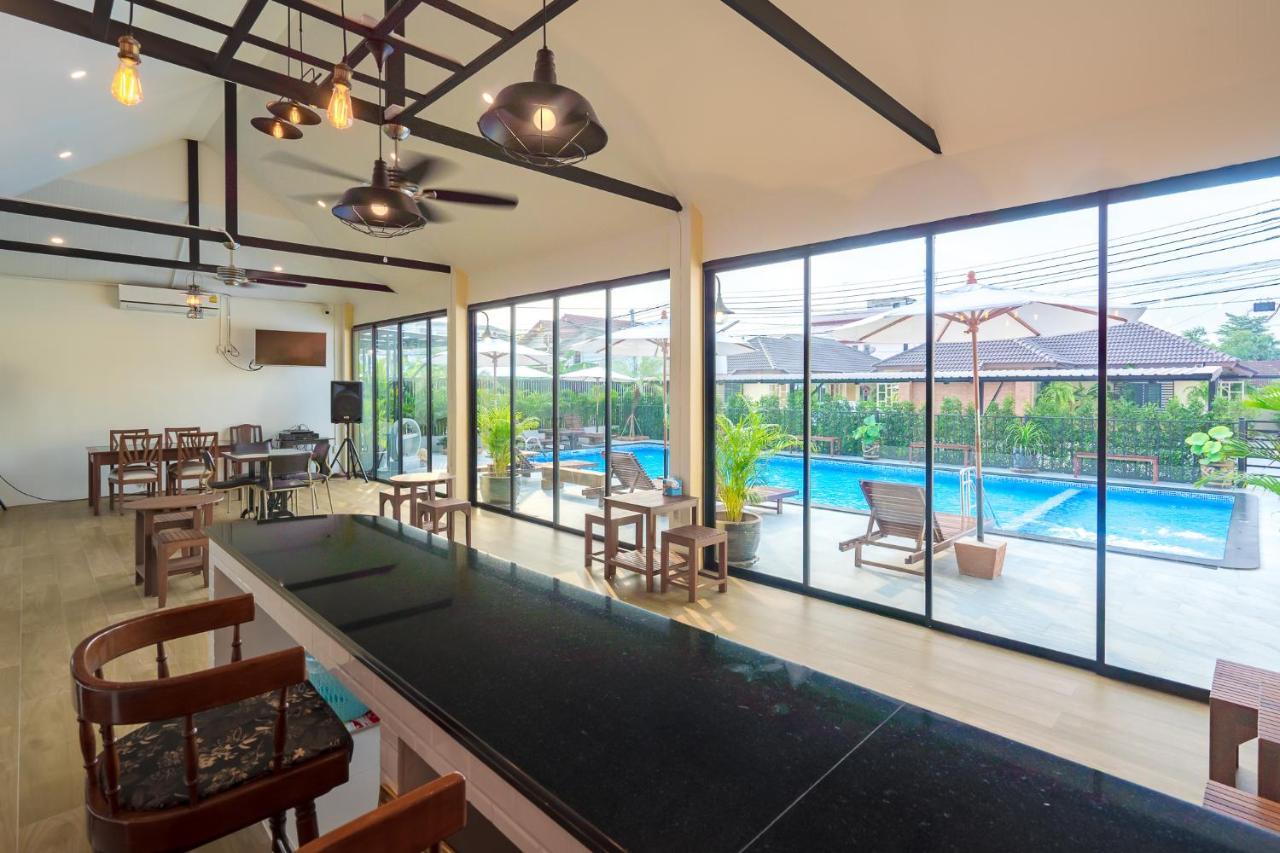 Suphan Lake Hometel Bangkok Exterior foto
