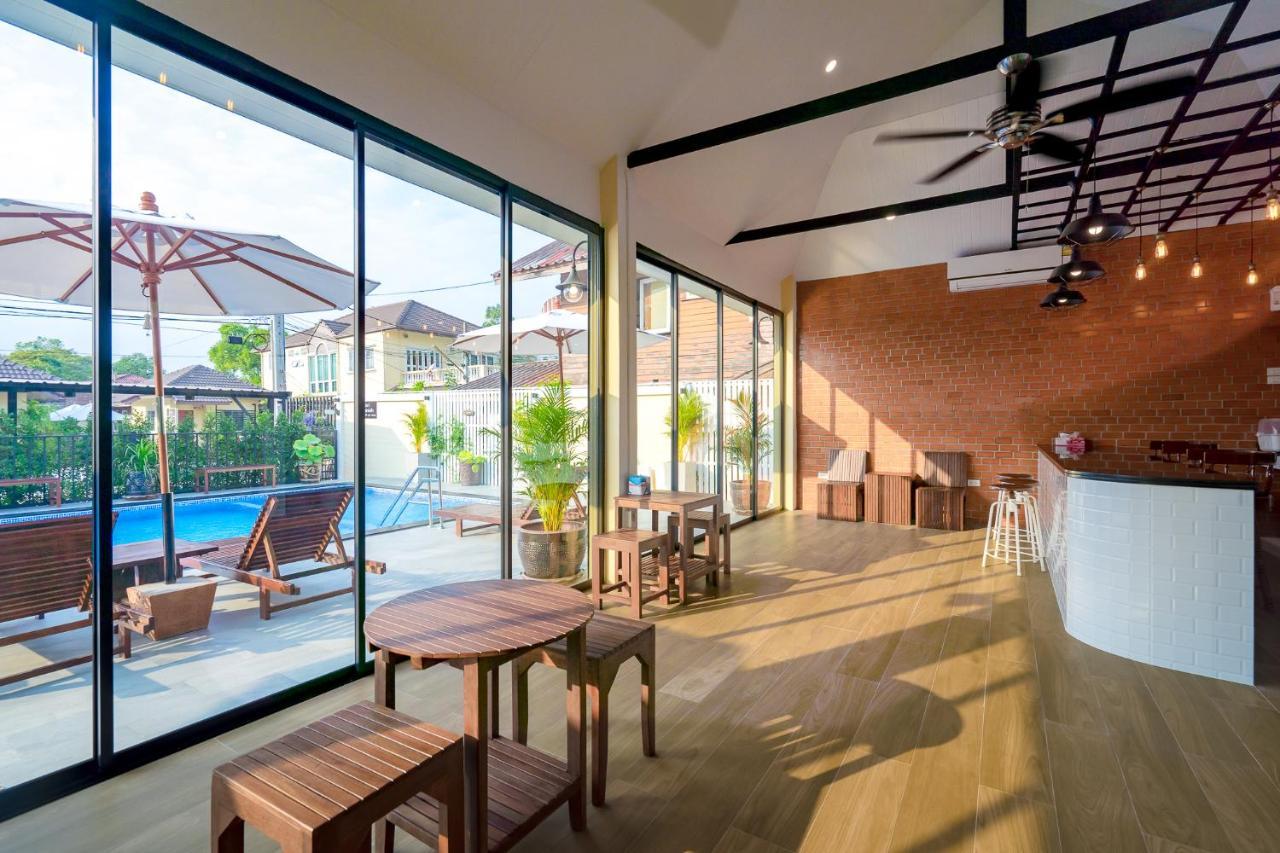 Suphan Lake Hometel Bangkok Exterior foto