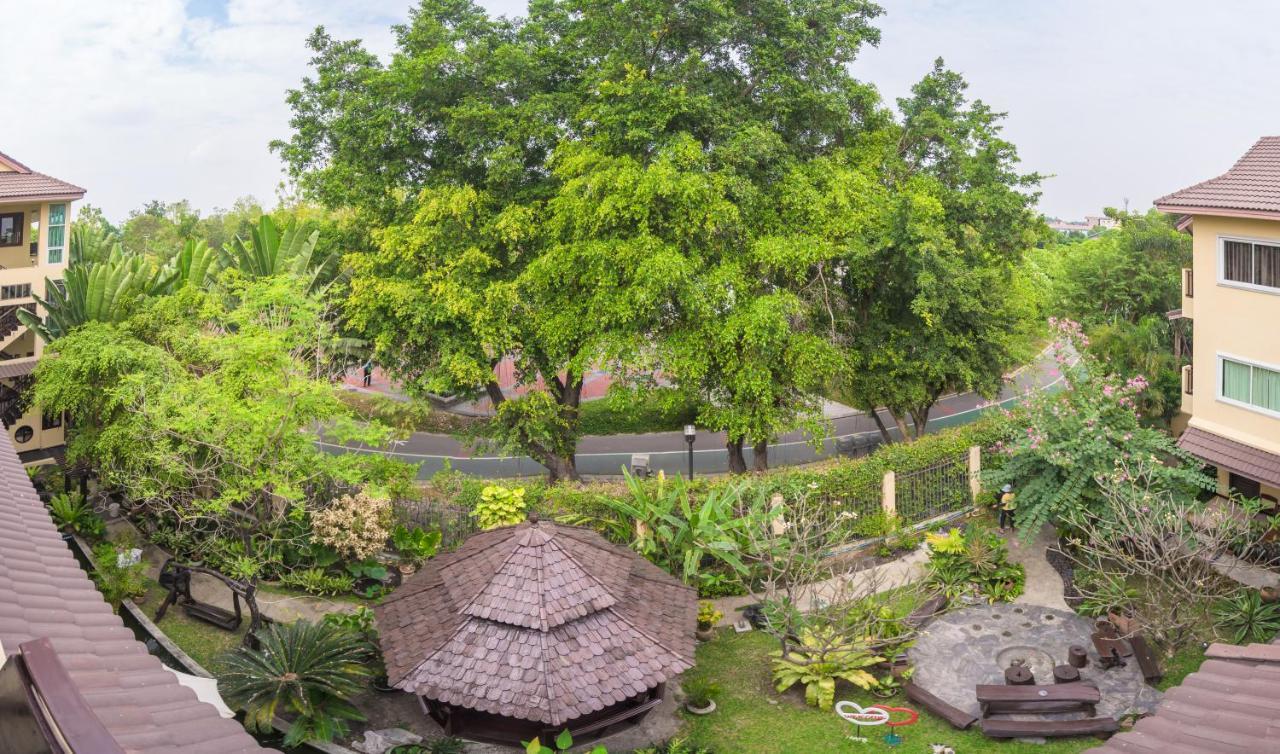 Suphan Lake Hometel Bangkok Exterior foto